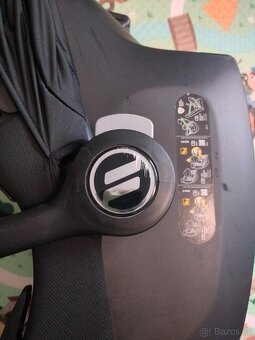 Autosedačka + záruka - 8