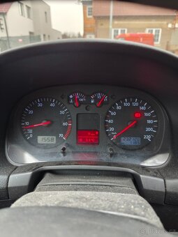 VW  GOLF 4  1.4  16 V  55 Kw - 8