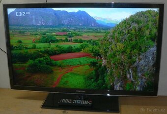 FullHD LED televize SAMSUNG 102cm, nemá DVBT2 - 8