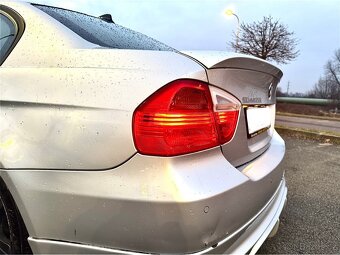BMW 320 E90 - 8