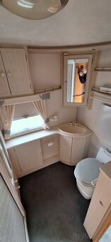 Karavan Coachman - 8