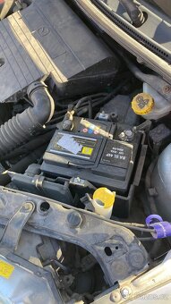 Mazda 2 - 8
