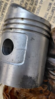 Díly motoru PF 62 - 8