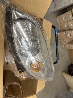 Originál přední světlomet DACIA SANDERO 1 - 8