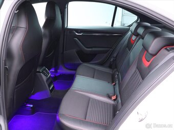 Škoda Octavia 2,0 TSI RS 162kW DSG Challenge (2015) - 8