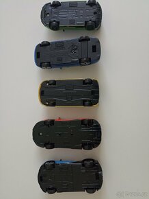 Sbírka autíček - 8