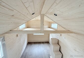 Maringotka s loftem na spaní 7,60x2,96m - 8