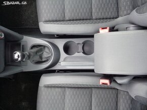 Volkswagen Touran 1,9Tdi BlueMotion,serviska,tažné - 8