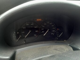 Citroen Berlingo 1,4 - 8
