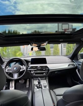 BMW Seria 5 530d G31 M Sport Sport - 8
