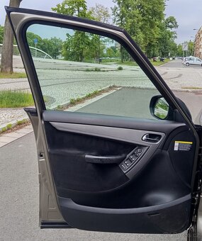 Citroen C4 Picasso 1.6 HDI 80kW - 1. Majitel, 2009 - 8