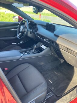 Mazda 3 - 8