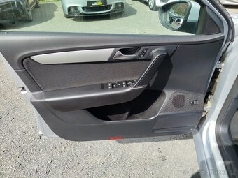VW PASSAT B7 2.0 TDi 103kW, r.v. 11/2012, najeto 231.502km - 8