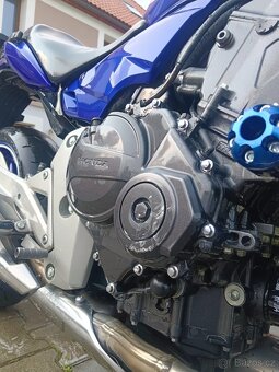 Honda Hornet 600 - 8