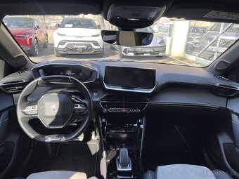 Peugeot e-208 / GT - 8