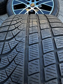 Originál alu kola Porsche Taycan zimní Pirelli - 8