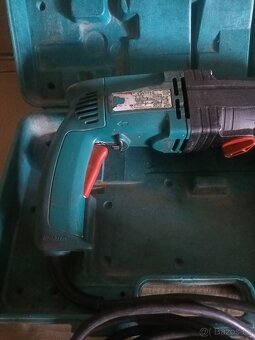 Silné vrtací kladivo Makita - 8