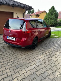 Renault Grand Scenic 1.5 DCI - 8