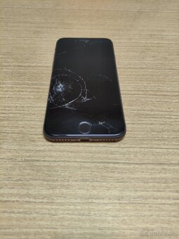 📱 iPhone 8 – 64 GB, funkční, prasklý displej + dárek - 8