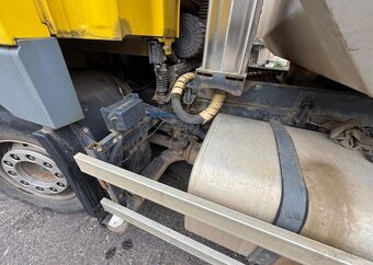 DAF CF 85.450 Sklápeč nafta - 8