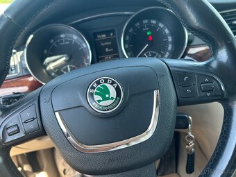 Škoda Superb II-sedan 3,6Fsi-191kw 4x4 - 8