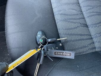 Škoda Octavia II 2,0tdi 103kw Webasto plně pojilzdná - 8