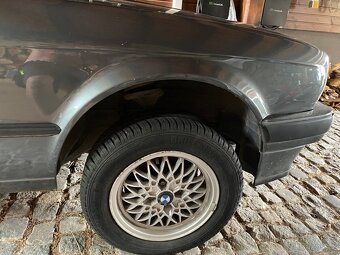 BMW e30 - 8