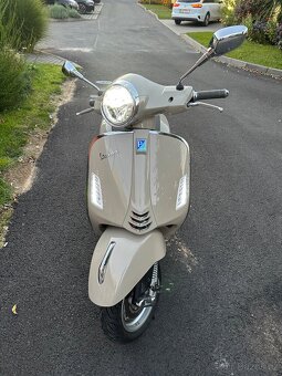 Vespa GTS 125 - 8