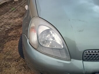 Toyota yaris 1.0 48kw - 8