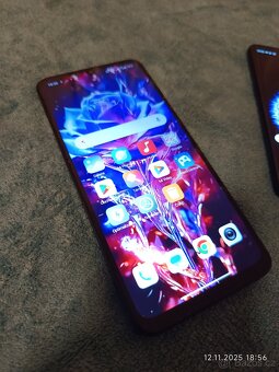 Prodam Samsung S9, Xiaomi Redmi 13C 5G - 8