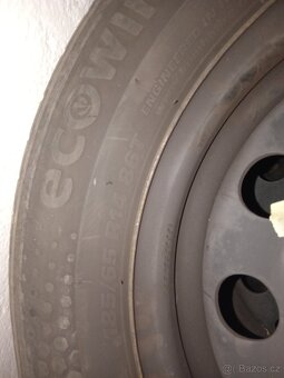 Letní pneu Kumho Ecowing ES31 185/65 R14 86T + plechové disk - 8