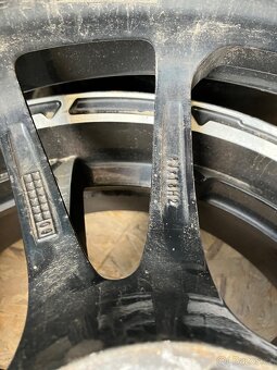 Alu kola 5X112  8JX18 ET35 - 8