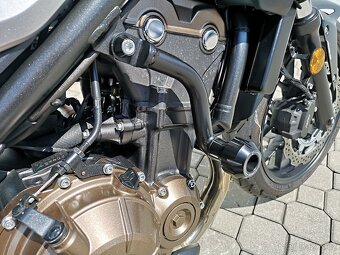 Honda CB 500 F, r.v.2020, nová v ČR, 35 kW, najeto 11.996 km - 8