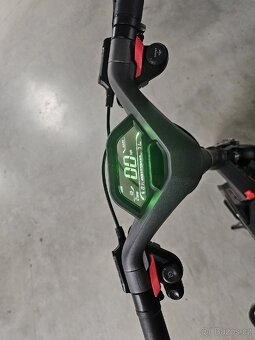 Elektrokoloběžka Segway GT2 800km - 8