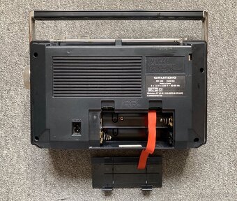 Radiomagnetofon GRUNDIG RR 245 - 8