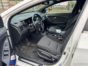Hyundai i30, 1,6i 99kW, man. ČR - 8