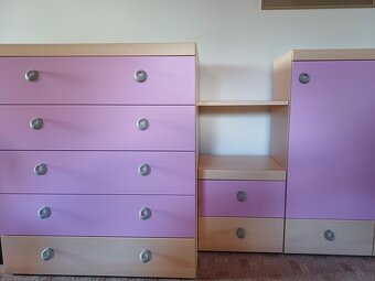 sestava nábytku do dětského pokoje - 8