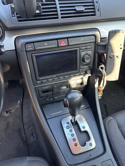 Audi A4 B7 2008 2.0tdi 103kw Avant automat - 8