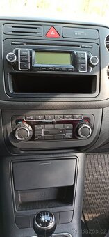 VW Golf 1.6 75 KW r.v. 2009 - 8