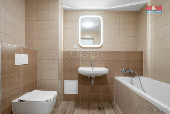 Prodej bytu 1+kk, 34 m², Slaný, ul. Lázeňská - 8