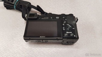 Bezzrcadlovka Sony Alpha A6000, tělo, včetně nabíječky a bat - 8