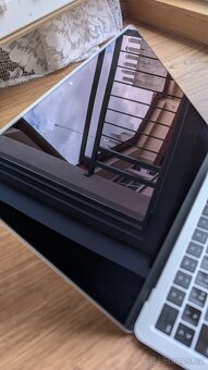 Apple MacBook Air M2 13" 2022 16GB 256GB - 8