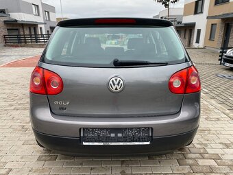 VW Golf 1.4i, r. 2005, naj. 118000 km, klimatizace, nová STK - 8