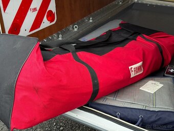 Obytné auto - P.L.A - 3.0l, automat, 2x klimatizace, solár - 8