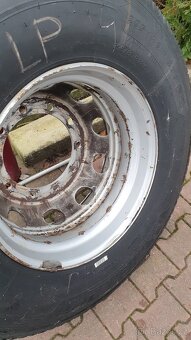 Pneu s diskem Michelin 295/80 R22.5 - 8