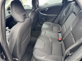 Volvo V40 2.0i T2 90kw - 8