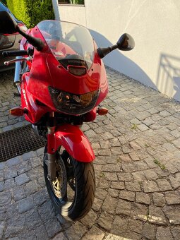 Honda VTR 1000F - 8