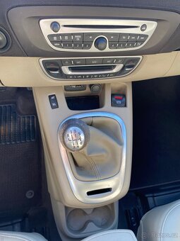 Renault megane scenic - 8