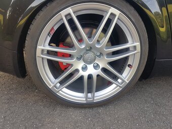 Audi S4 B6 4.2 V8 - 8