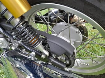 ROYAL ENFIELD INTERCEPTOR 650 - 8